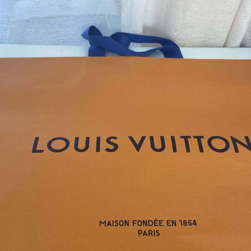 Louis vuttion shopping bag large authentic